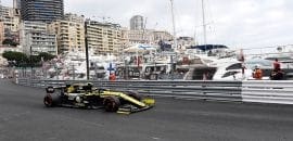 “Renault tem sido uma bagunça até agora nesta temporada”, disse Hulkenberg