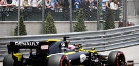 “Renault não pode cometer esses erros”, diz Ricciardo