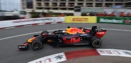 Verstappen recebe dois pontos de penalidade em sua licença de corrida