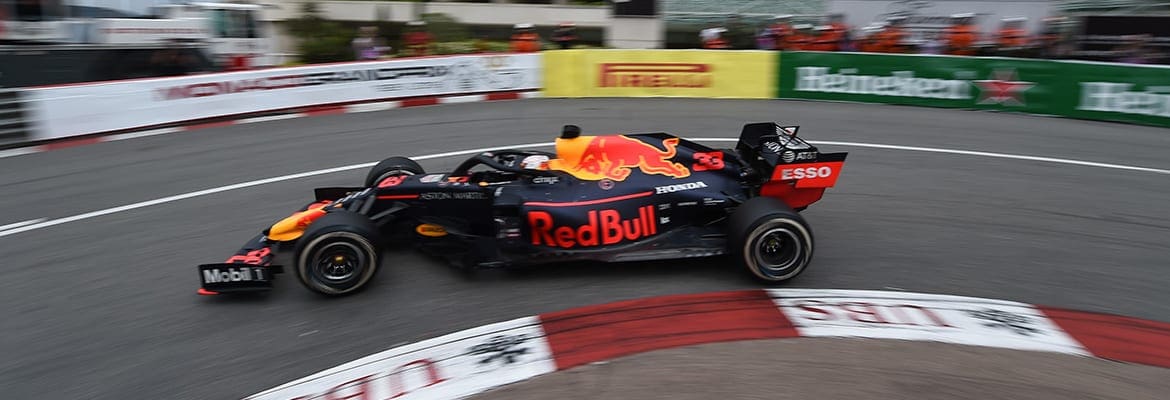 Verstappen recebe dois pontos de penalidade em sua licença de corrida