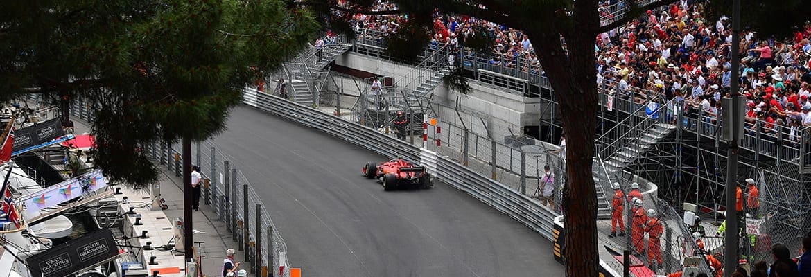 Charles Leclerc disse que era necessário arriscar depois de largar em 15º