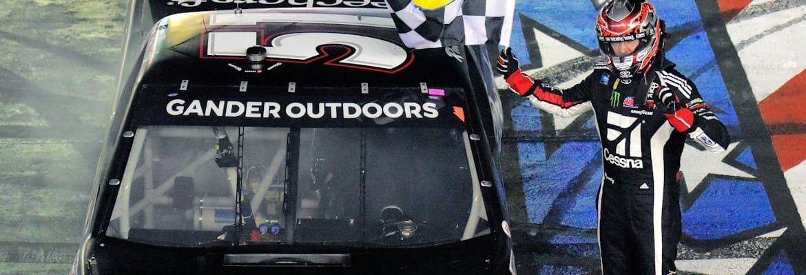 Kyle Busch domina a Truck Series no início de 2019