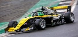 Caio Collet vence entre os estreantes no domingo e pontua nas 2 provas em Silverstone