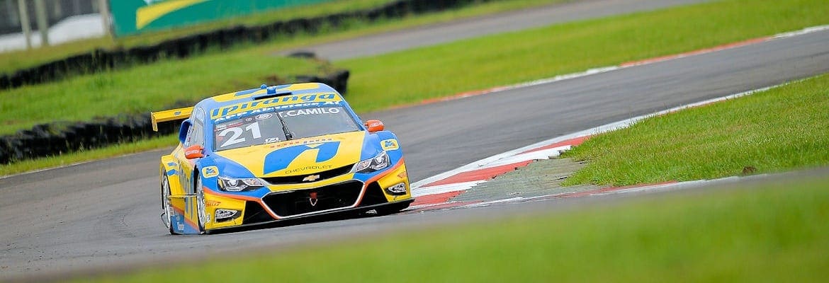 Primeira corrida da Stock Car teve vitória de Thiago Camilo no Velo Città