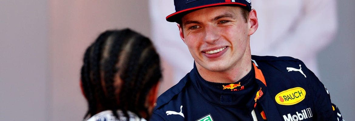 Verstappen se diz pronto para uma “batalha” com Lewis Hamilton