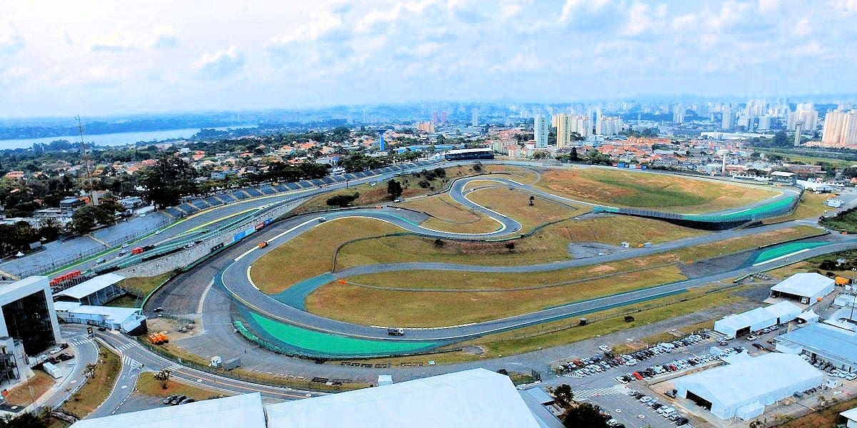 Após duas mortes, Prefeitura de São Paulo suspende corridas de moto no  autódromo de Interlagos