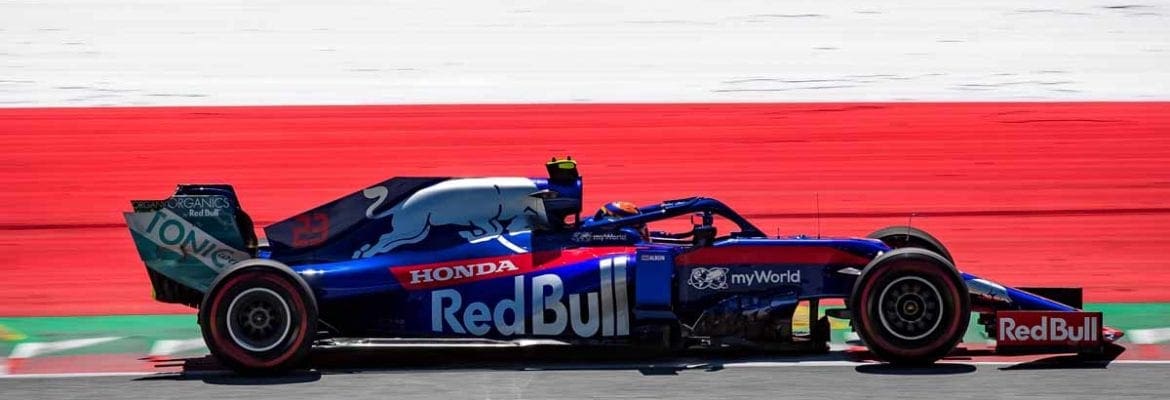 Albon garante novo patrocinador tailandês para a Toro Rosso