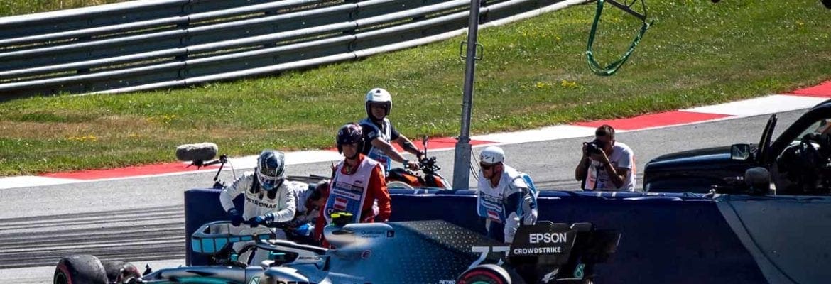 Bottas explica o que o levou a bater durante o TL2