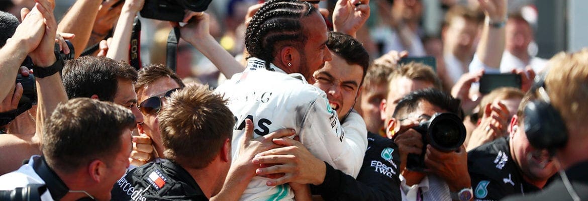 “Eu forcei Vettel ao erro”, disse Hamilton