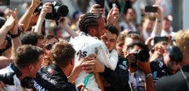 “Eu forcei Vettel ao erro”, disse Hamilton