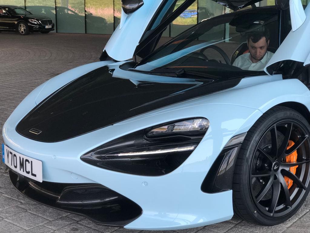 F1Mania.net visita sede da McLaren na Inglaterra e dirige o supercarro 720S McLaren 720S
