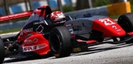 Bruno Carneiro vence na Fórmula Renault Asiática