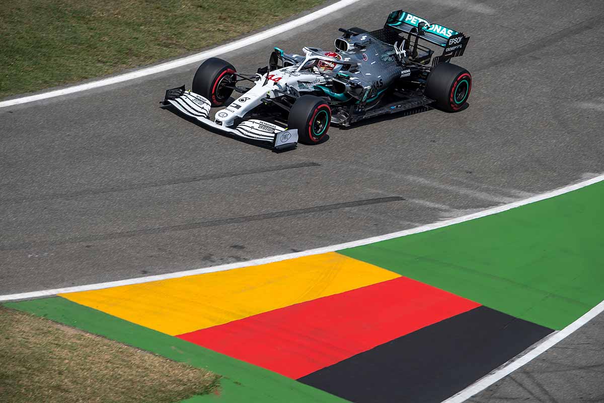 Clima de Carnaval: Relembre quando equipes “fantasiaram” seus carros na F1