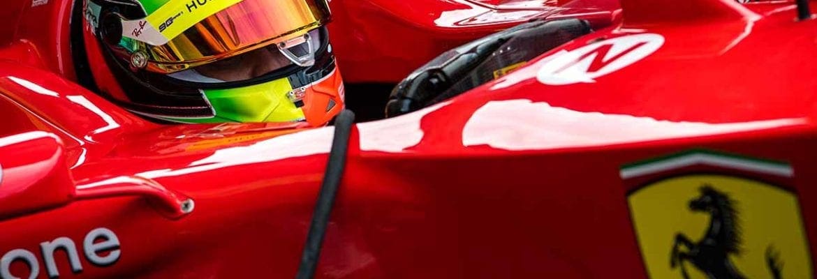 Mick Schumacher ficou emocionado em pilotar a Ferrari F2004 de seu pai