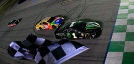 Kurt Busch vence duelo com irmão para vencer no Kentucky