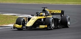 Zhou assume como piloto de testes na Renault