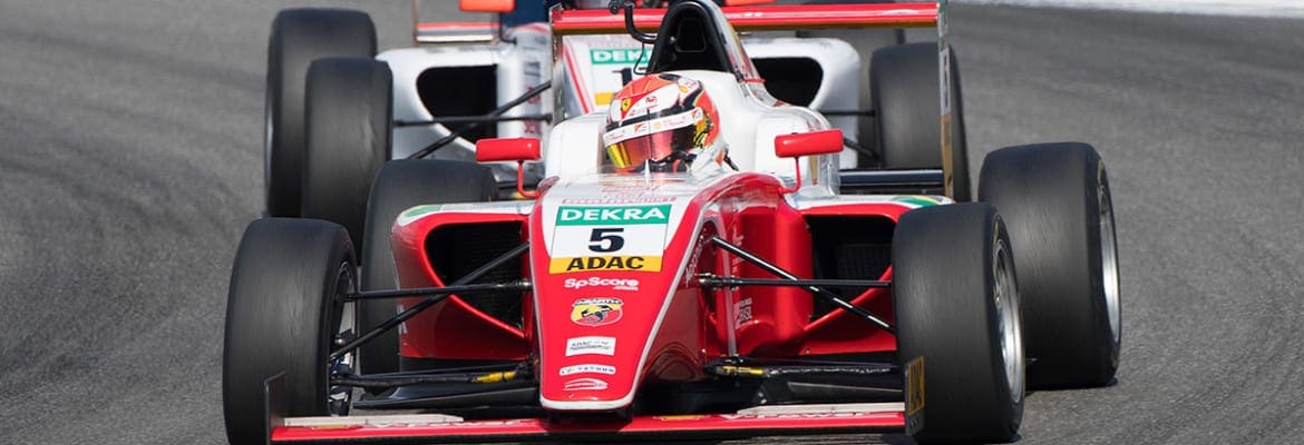 Gianluca Petecof vai ao pódio em Nürburgring e sobe três posições no Alemão de Fórmula 4