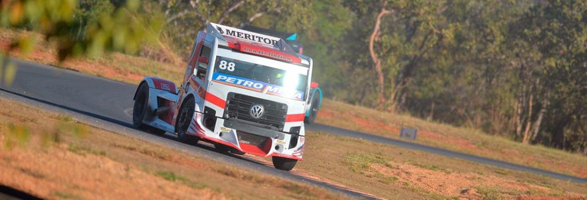 Beto Monteiro inicia treinos na frente em Minas Gerais