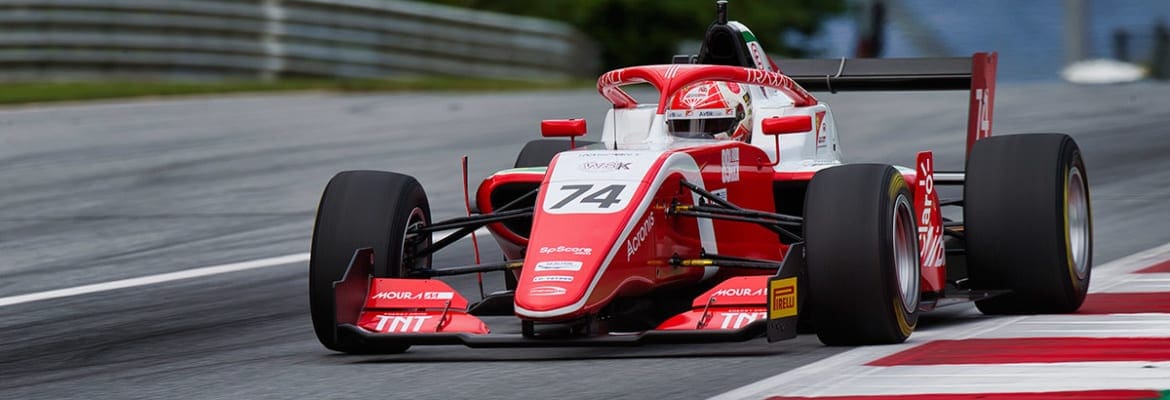 Enzo Fittipaldi lidera prova, leva toque de rival e consegue recuperação para terminar em 4º