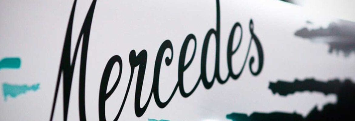 Mercedes inspira-se em sua origem para pintura comemorativa dos 125 anos