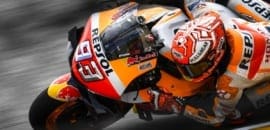 Marc Marquez quebra o recorde e garante a pole em Silverstone; Valentino Rossi larga em segundo