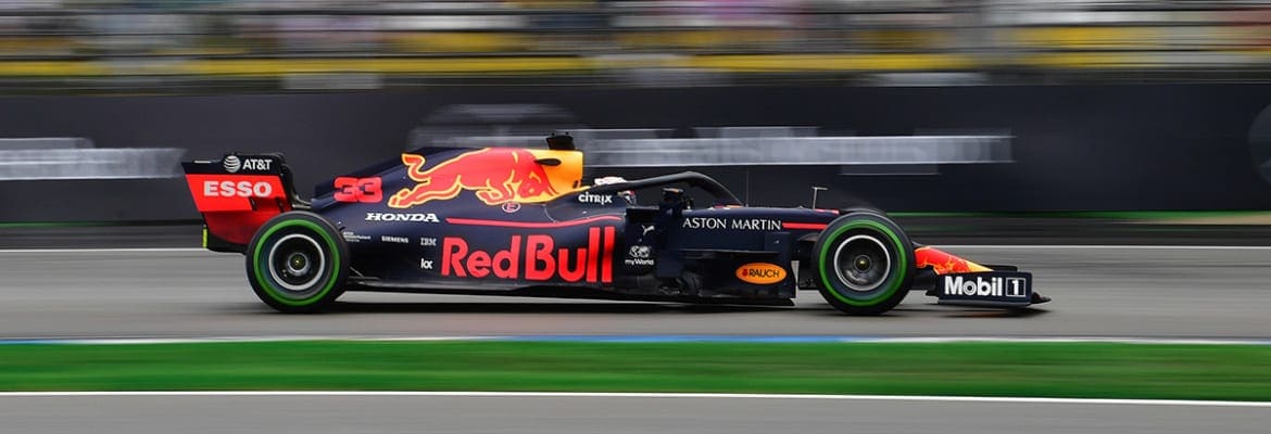 Hamilton: “Red Bull tem mais potência do que nós em algumas pistas”