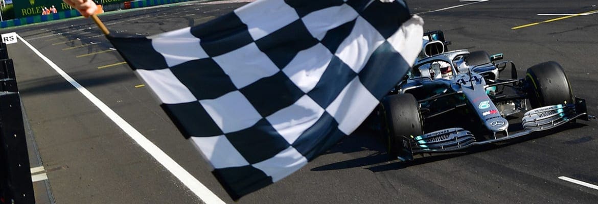 Mercedes bate seu recorde com maior pontuação nas 13 primeiras corridas da temporada