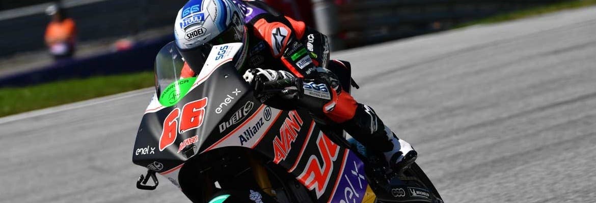 Niki Tuuli lidera o Dia 1 da MotoE marcado por incêndio em Österreich; brasileiro Eric Granado caiu