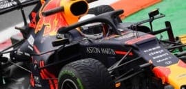 GP do Brasil: Alexander Albon bate, mas lidera o primeiro treino para a Red Bull em Interlagos