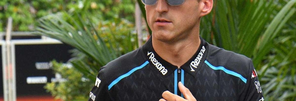 Kubica diz que Magnussen levou água para a pista antes de polonês bater no guard rail