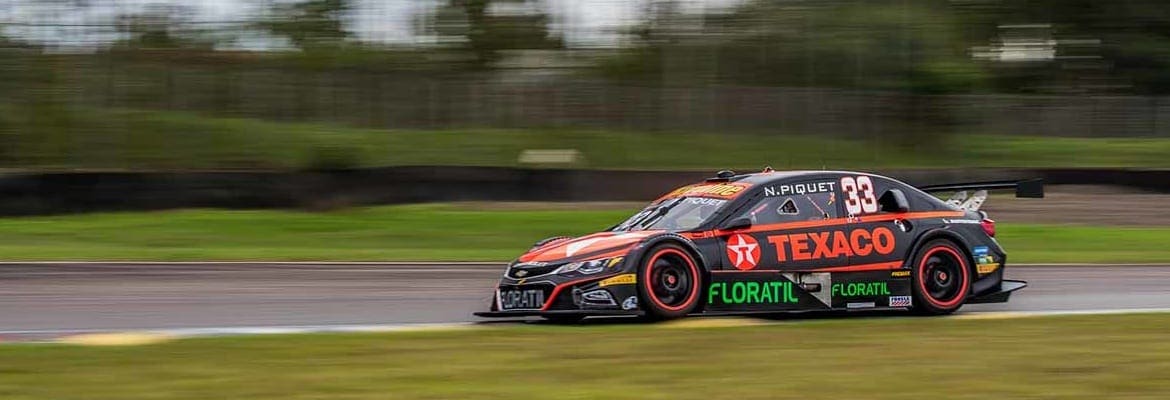 Problema nos boxes impede bom resultado de Nelsinho Piquet no Velopark