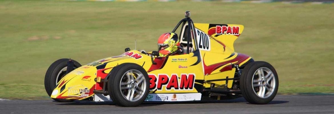 João Pedro Maia vence pela 7ª vez consecutiva e fatura o GP da Independência de Fórmula Vee