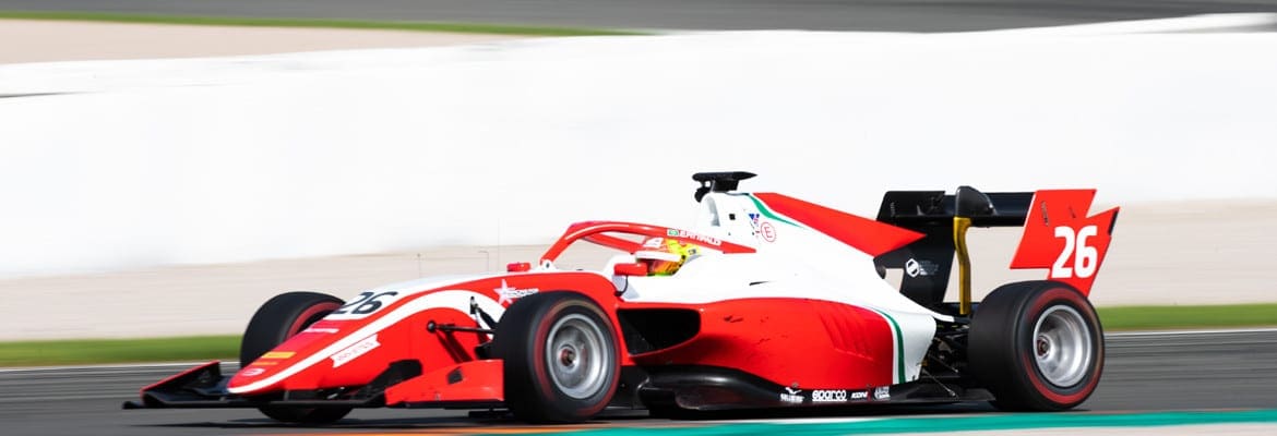 Lundgaard lidera segundo dia dos testes da F3 FIA em Valência; Fittipaldi foi o brasileiro mais rápido