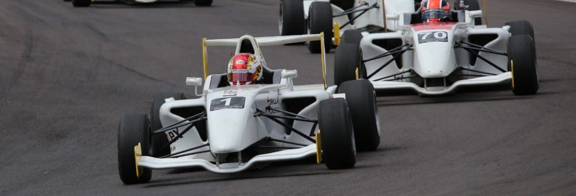 Juan Vieira vence as duas da F-Academy Sudamericana em Cascavel