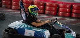 Felipe Massa disputa corrida de karts elétricos em tour promocional da Fórmula E