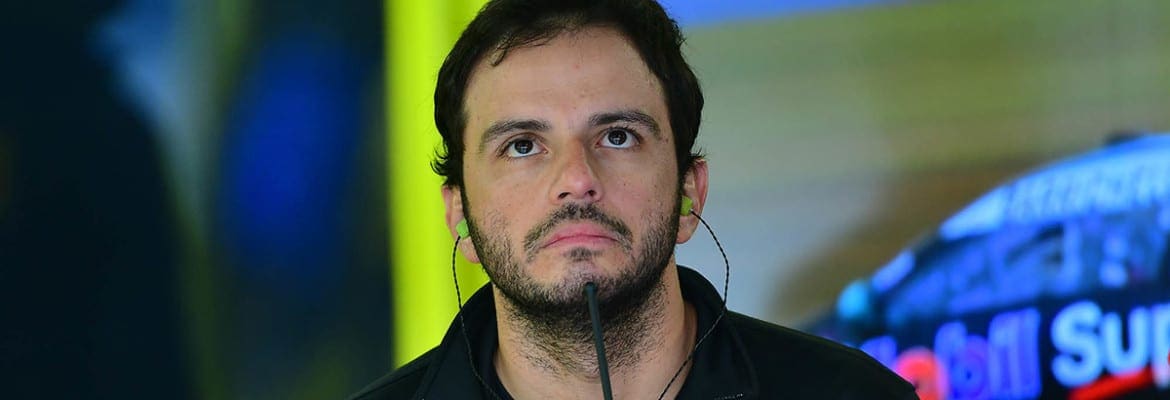 Tuka Rocha, ex-piloto da Stock Car, tem morte confirmada após queda de avião