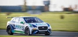 Jimenez e Cacá Bueno encerram pré-temporada do Jaguar I-PACE eTROPHY na Inglaterra