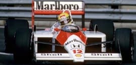 Site oficial de Ayrton Senna destaca 60 anos do nascimento do piloto