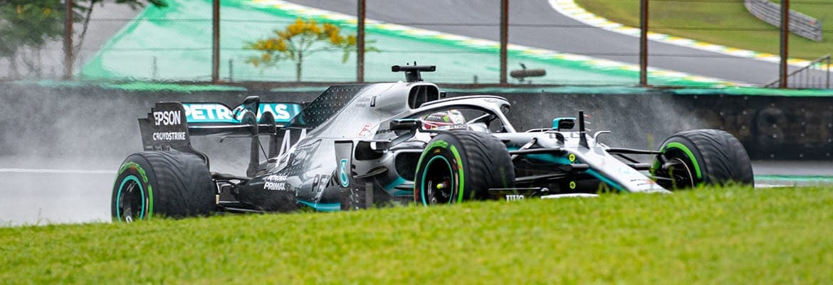 Hamilton acha que muitos pilotos mudarão de equipe em 2021
