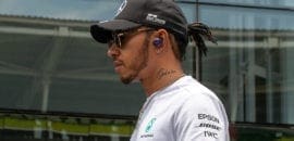 Hamilton admite ser “muito chocante” que o GP da Austrália siga em frente