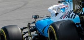 Carro da Williams de 2020 passa no teste de colisão da FIA