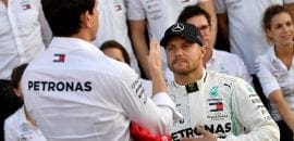 Valtteri Bottas escapa de acidente com Romain Grosjean apenas com uma repreensão