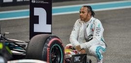 Lewis Hamilton comemora fim de jejum de poles que durava desde o GP da Alemanha