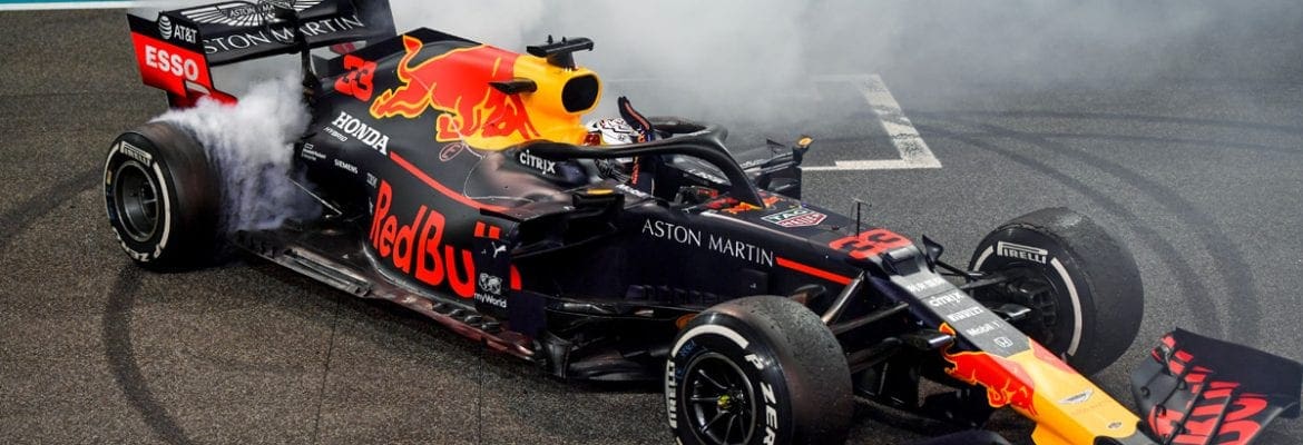 Christian Horner elogia Max Verstappen por “corrida muito forte” em Abu Dhabi