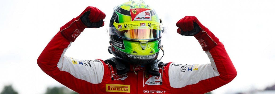 De Vries afirma que Mick Schumacher mereceu o campeonato da F2