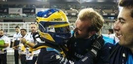 Sérgio Sette garante superlicença para F1; brasileiro larga da pole e vence em Abu Dhabi