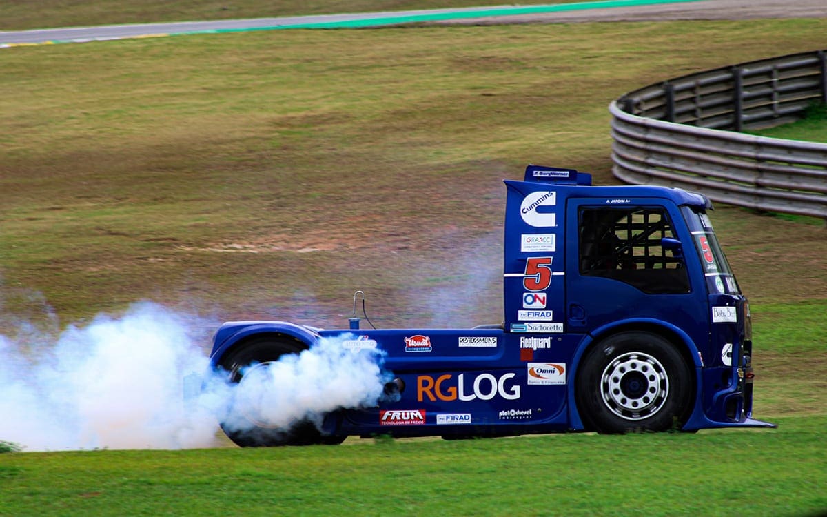 FOTOS: o melhor desta sexta-feira da Grande Final da Copa Truck em Interlagos