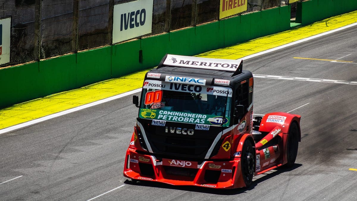 FOTOS: o melhor deste sábado da Grande Final da Copa Truck em Interlagos