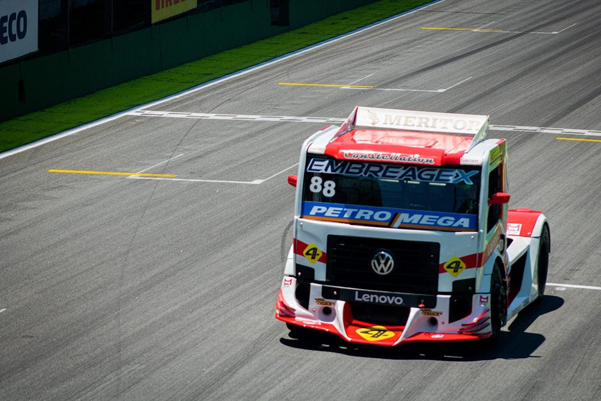 FOTOS: o melhor deste sábado da Grande Final da Copa Truck em Interlagos
