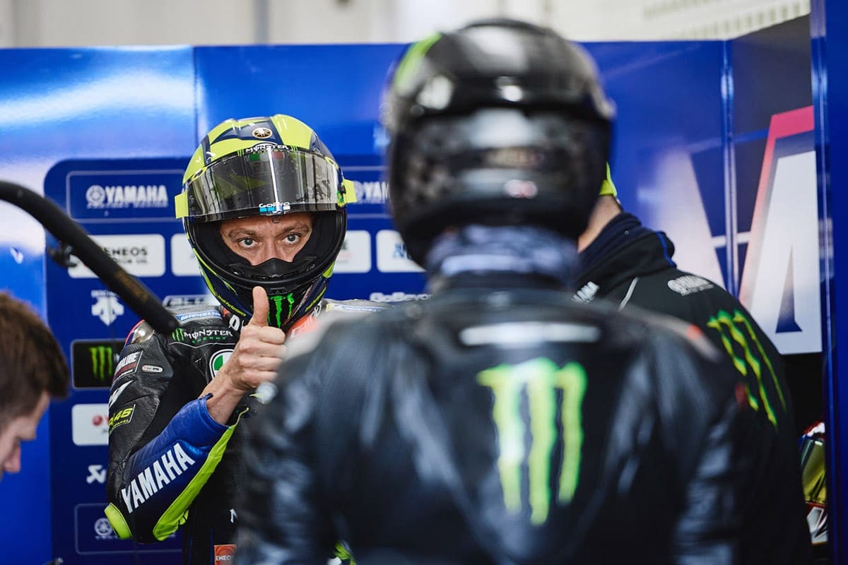 Valentino Rossi e Lewis Hamilton - Teste MotoGP x F1